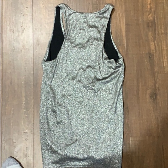 Silver top - Picture 5 of 5